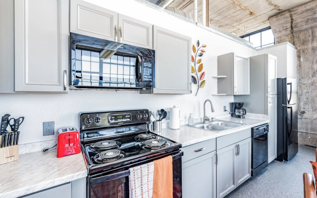 Stunning Architect Loft by Cozysuites