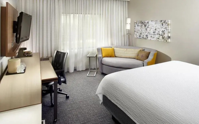 Courtyard Detroit Brighton