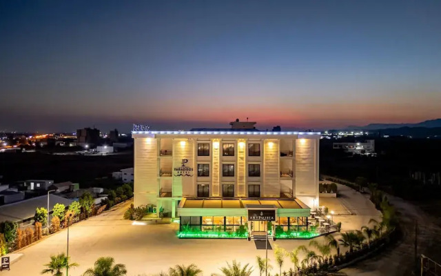 Paradisos Hotel
