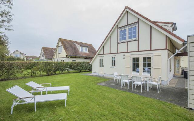 Restyled Villa With Dishwasher, Near the Sea in Domburg