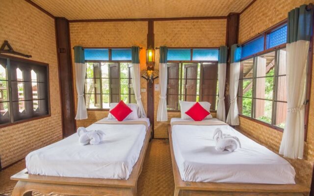 Phu Proud Resort