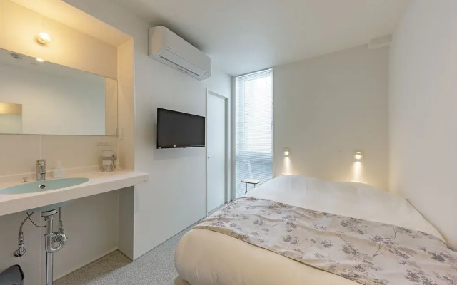 plat hostel keikyu kamakura wave