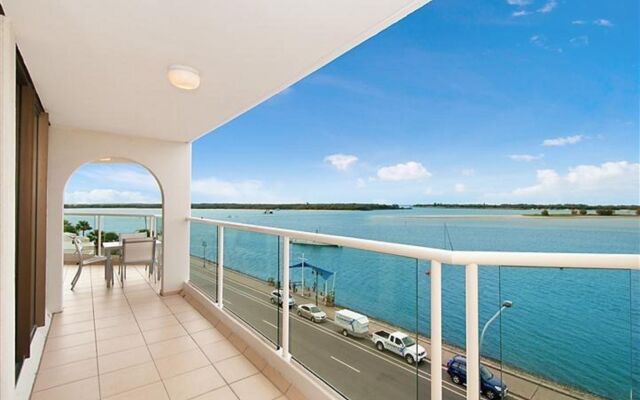 Beaconlea Tower Apartments