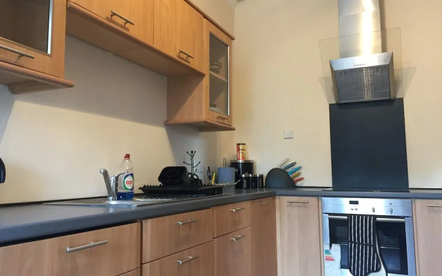 Great location 1 Bedroom Scotstoun Flat