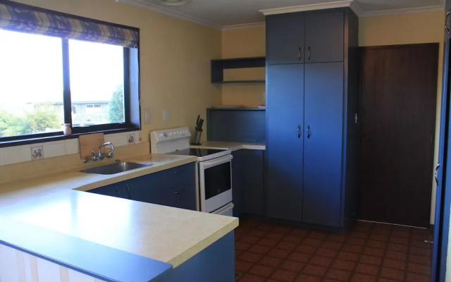 66 Conical Hill Road