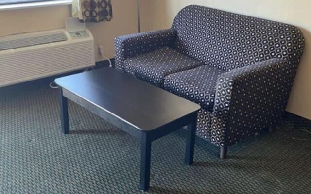 Days Inn Brady
