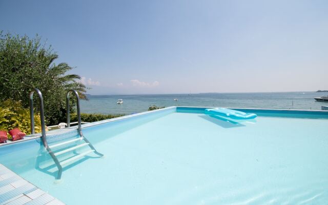 Villa Lydia