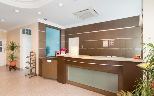 OYO 1108 Bundusan Hotel