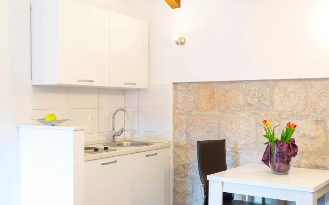Split Oasis Apartments