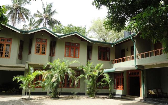 Tikiri Villa