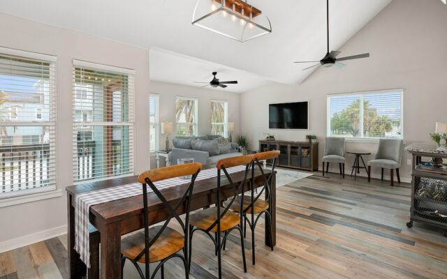 The Lodge at Little Bay