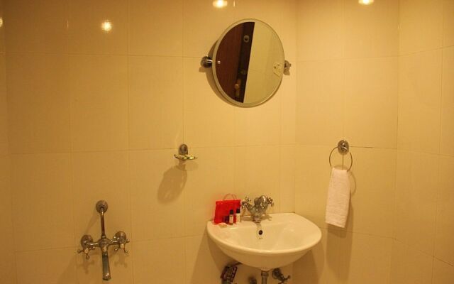 OYO 1697 Hotel PM Regency