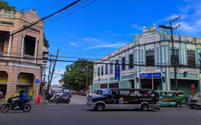 Spaces by Eco Hotel Iloilo