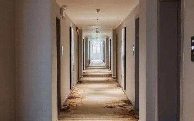 Wenzhou Lily Business Hotel