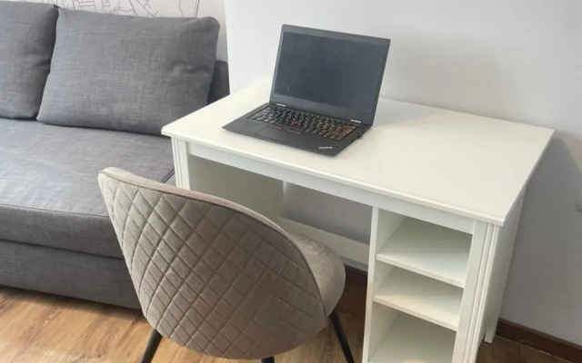 Top Center 2-BR Apartment with lovely Outdoor Area