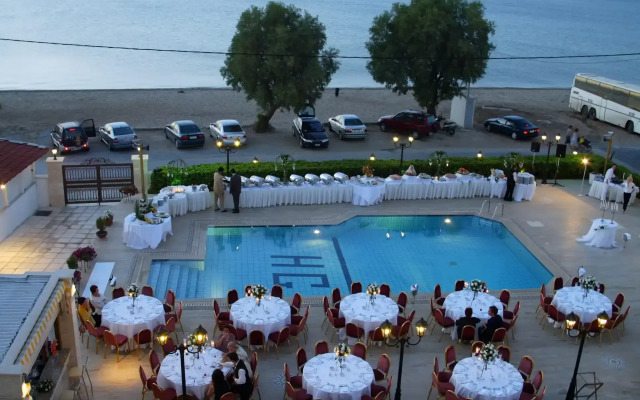 Eona Beach Resort by Greek Pride 