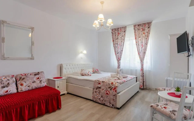 Pensiunile Casuta cu Trandafiri 1