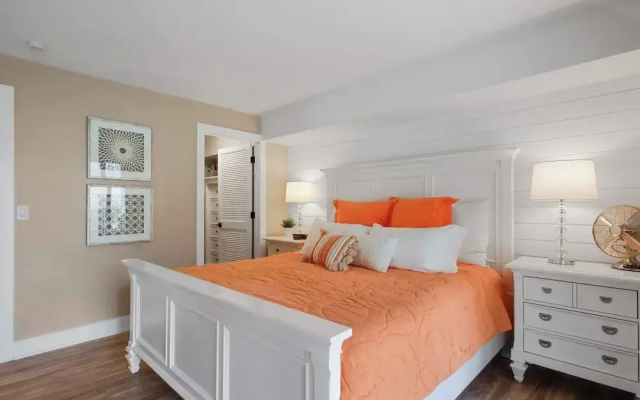 Abbey Springs - Private Community & Amenities!