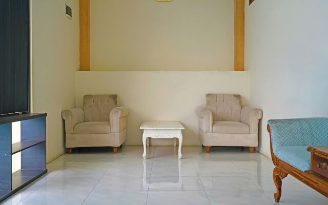 Collection O 92634 Villa Ds