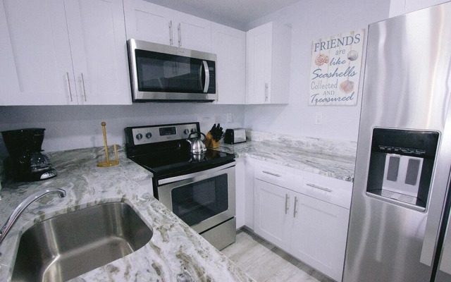 Vistalmar King Deluxe - One Bedroom Apartment