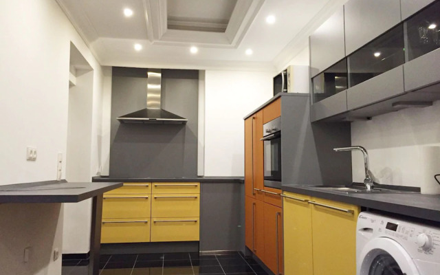 Golden Apartments