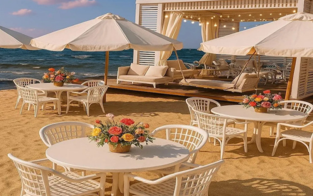 Chic & Spacious Retreat in Porto Said