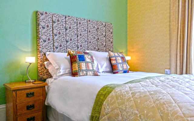 Marmalade Bed  Breakfast