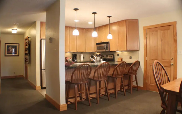 Evergreen by Crested Butte Lodging