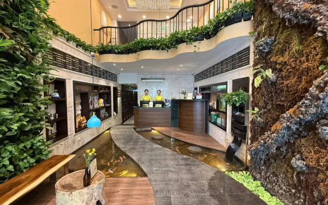 Hanoi Brilliant  and Spa