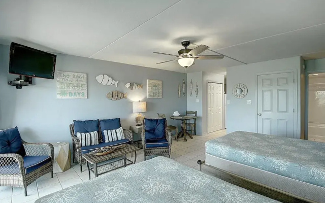 Island 142 1 Bedroom Condo