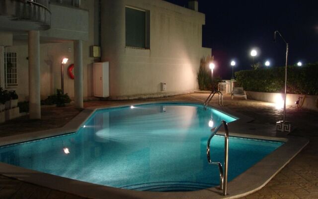 Casa Primera Línea de Mar Cala Balmins