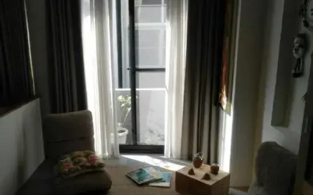 Shengang Executive Apartment (Shenzhen Qianhai)