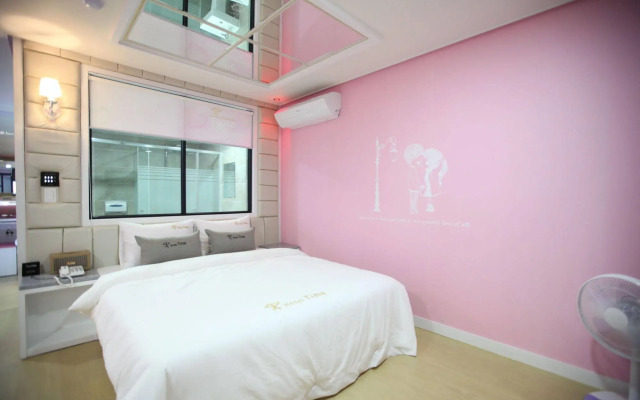 Cheonan Hound Hotel