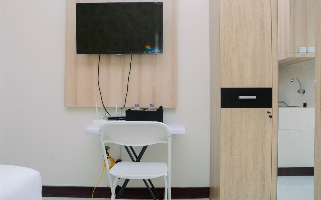 Minimalist and Convenient Studio Cinere Resort Apartment – Guest Rooms – Depok