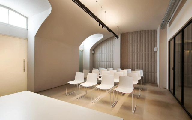 Opera 35 Boutique Hotel