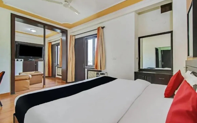 Tipsyy Inn Suites 006
