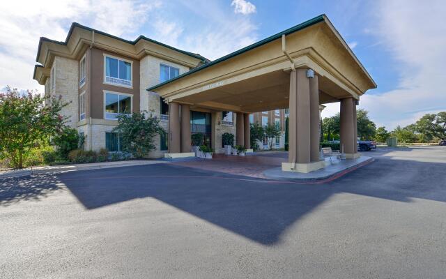 Holiday Inn Express & Suites Austin SW - Sunset Valley by IHG