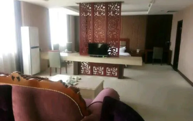 Haiwang Hongya Hot Spring Hotel