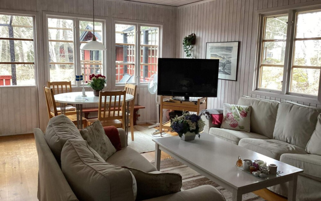 8 Person Holiday Home in Djurhamn