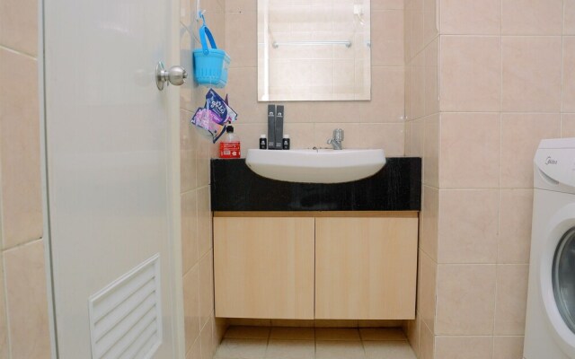 Cozy Living Studio at Cosmo Terrace Apartment