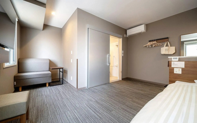 Super Hotel Saitama Kasukabe Ekimae Natural Hot Spring – Guest Rooms – Kasukabe