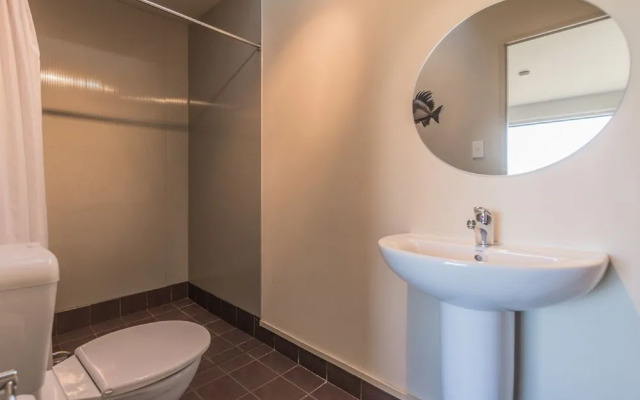 Loch Vista Lake View Villa Accommodation