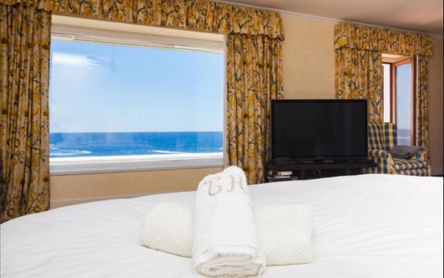 Villa Can Pirata . Seafront Villa For 10 People