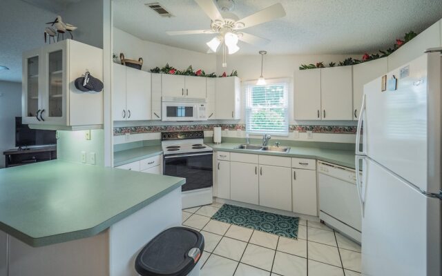 Granada Court 1244 by White Pelican VR