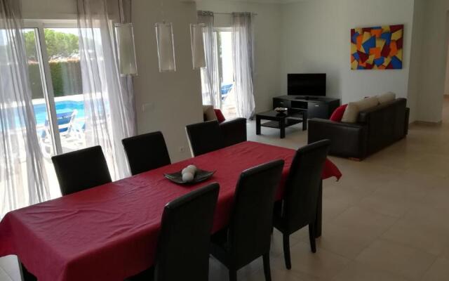 Villa 48
