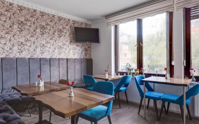 Pleasant Apartment Near Centre