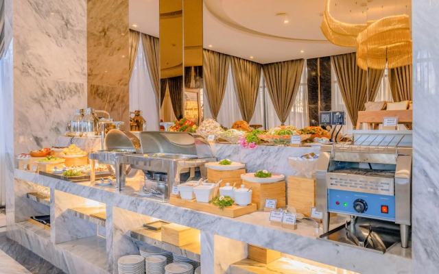 New Century Dalat Hotel