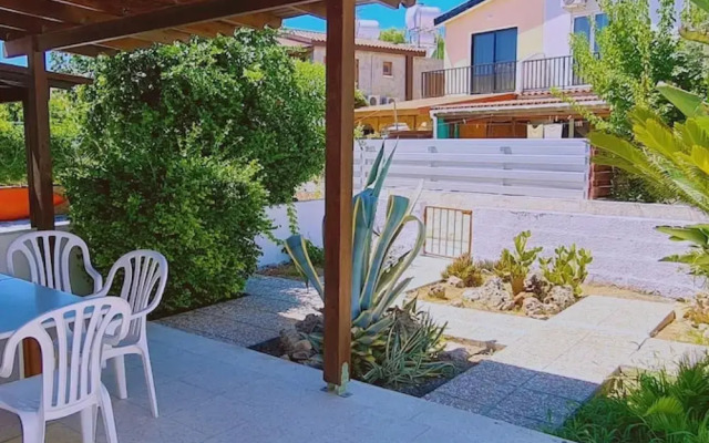 52 MEN - Sea Gem Apartment