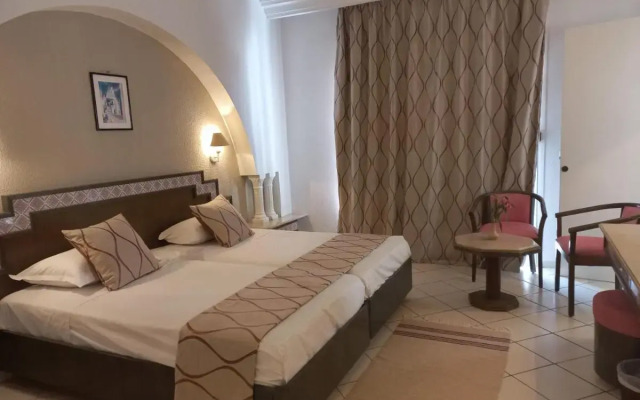 Shell Beach Hotel & Spa