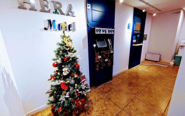 Hera Motel